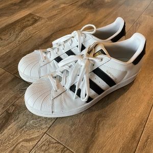 Adidas original 3 stripe sneakers